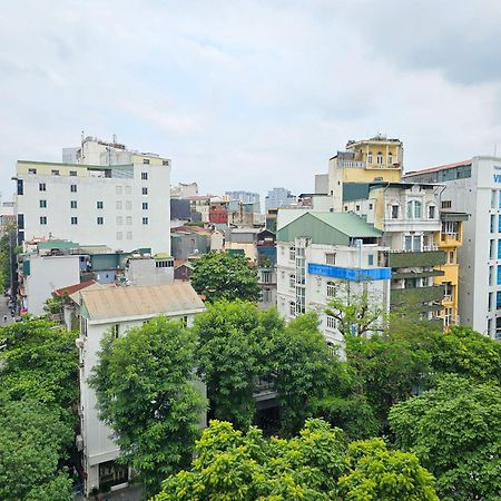 Hilton Garden Inn Hanoi Esterno foto