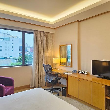 Hilton Garden Inn Hanoi Esterno foto