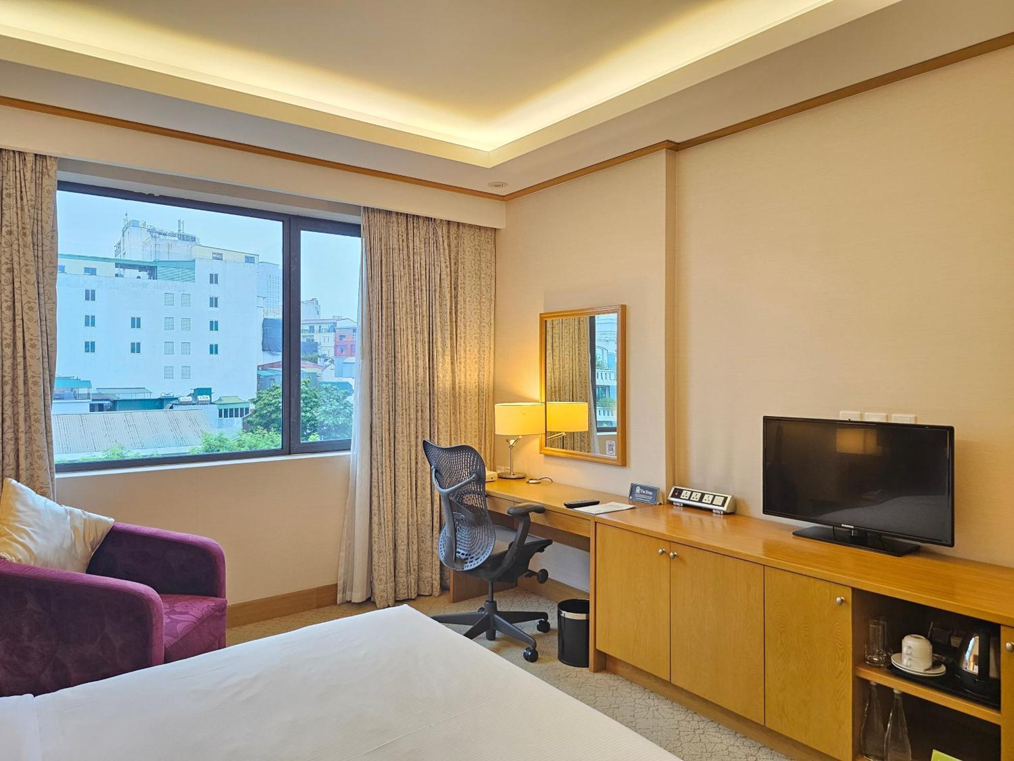 Hilton Garden Inn Hanoi Esterno foto