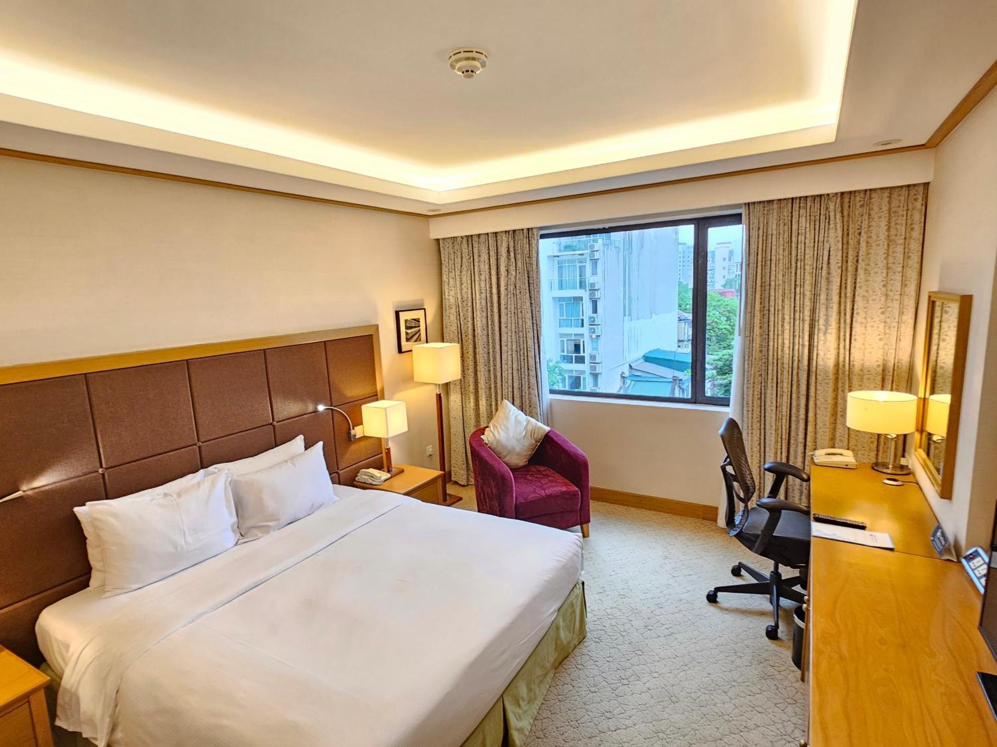Hilton Garden Inn Hanoi Esterno foto