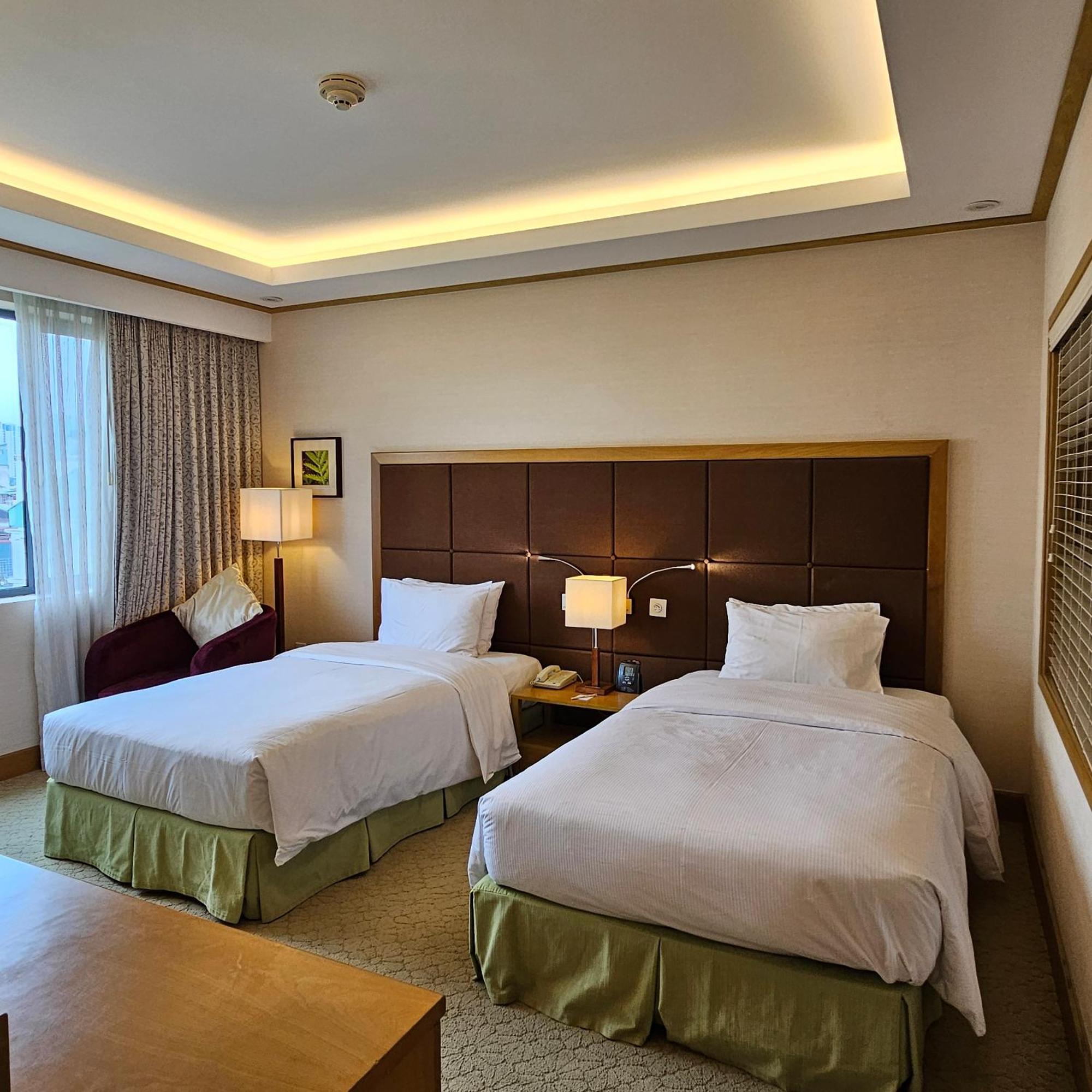 Hilton Garden Inn Hanoi Esterno foto